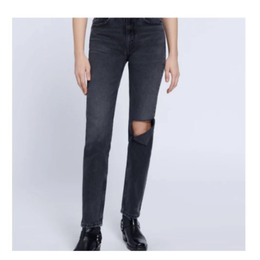 RE/DONE 70s straight- worn black with rips- SIZE 23